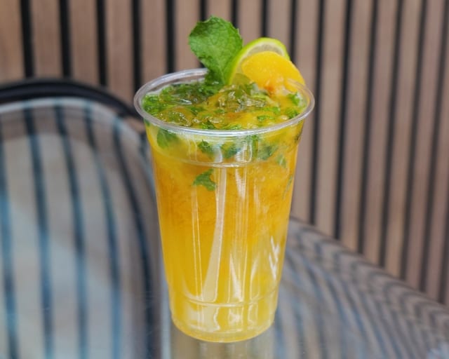 Peach Mojito.